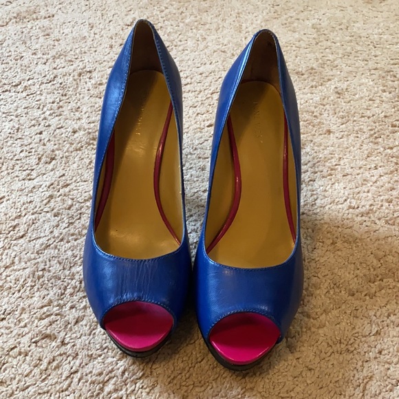 Nine West two toned heels - Picture 2 of 6